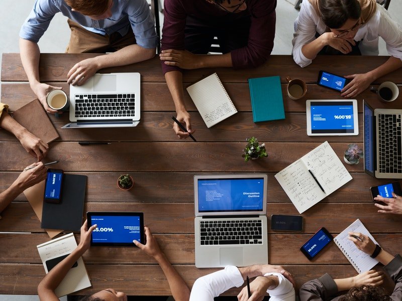 Des équipes à votre écoute